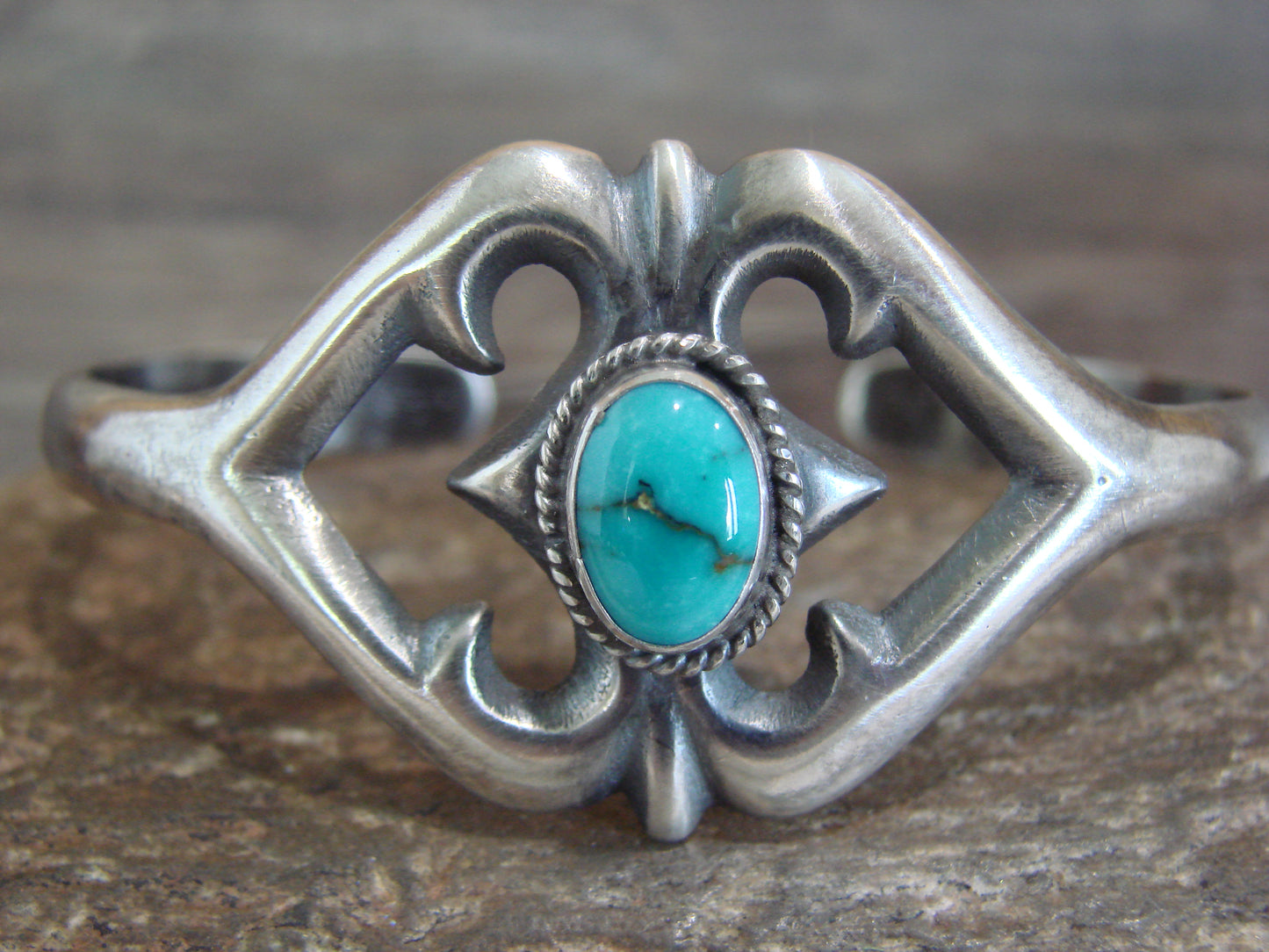 Native American Cast Sterling Silver & Turquoise Bracelet Signed Begay