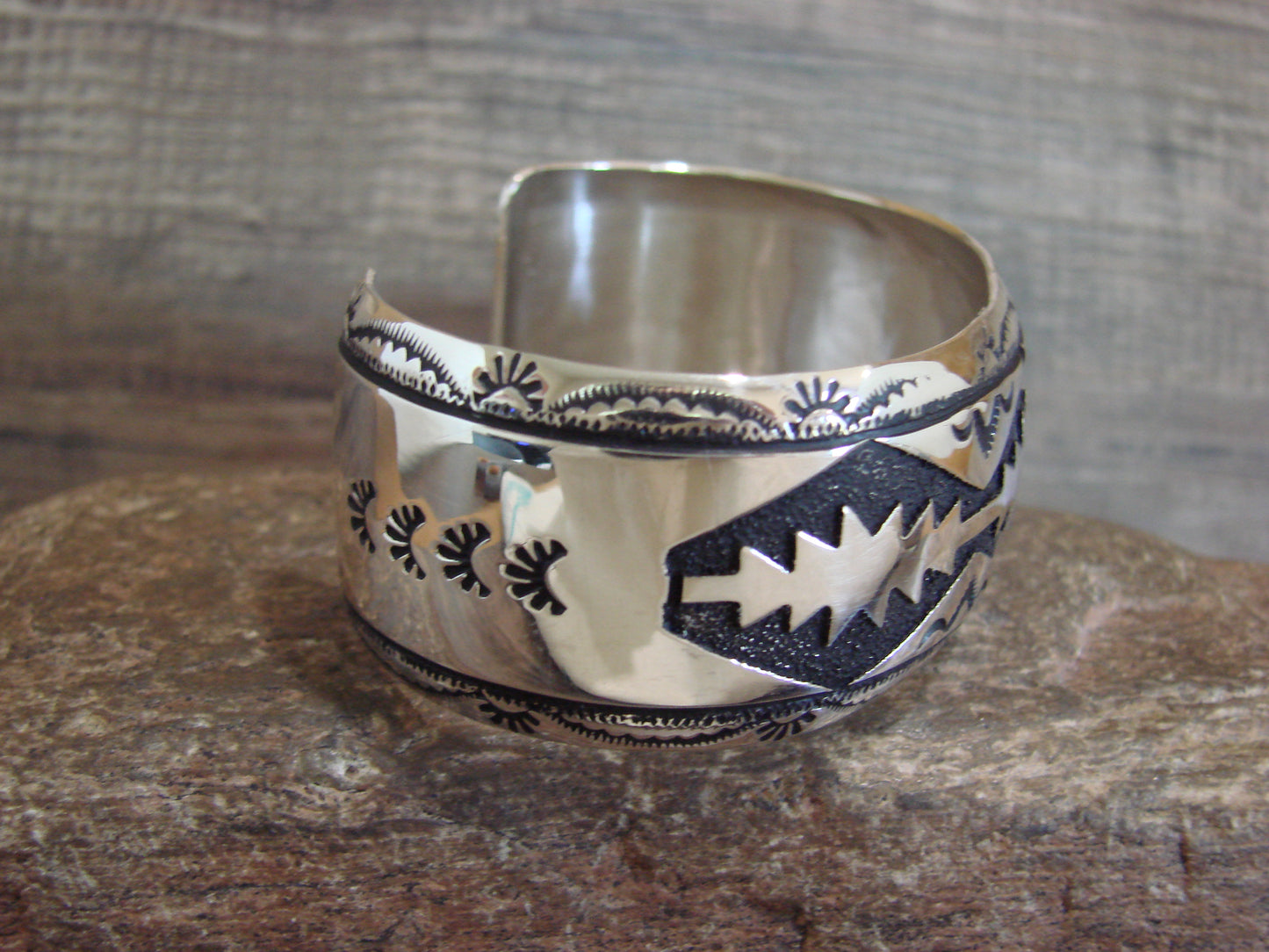 Native American 1" Sterling Silver Petroglyph Bracelet by Singer