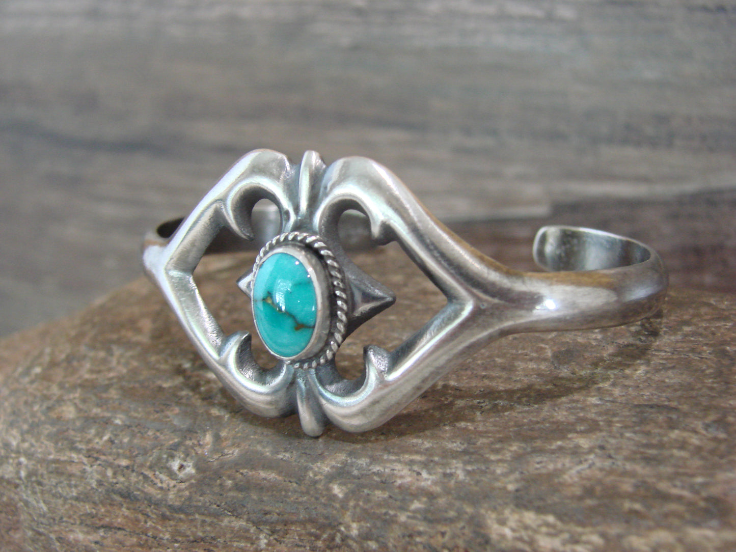 Native American Cast Sterling Silver & Turquoise Bracelet Signed Begay