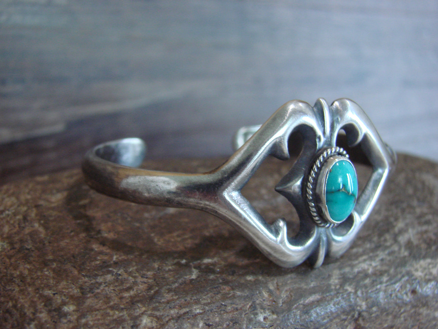 Native American Cast Sterling Silver & Turquoise Bracelet Signed Begay