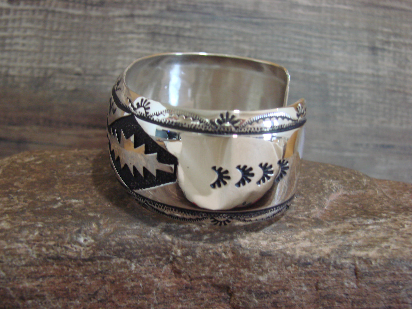 Native American 1" Sterling Silver Petroglyph Bracelet by Singer