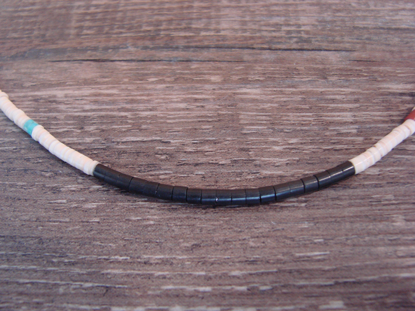 Native American 18" Santo Domingo Tortoise Shell Heishi Necklace - Crespin