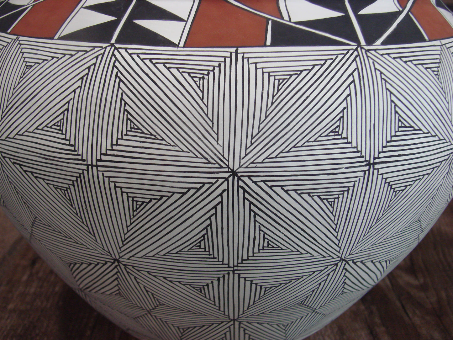 Native American Acoma Fine Line Hand Painted Pottery by D. Malie