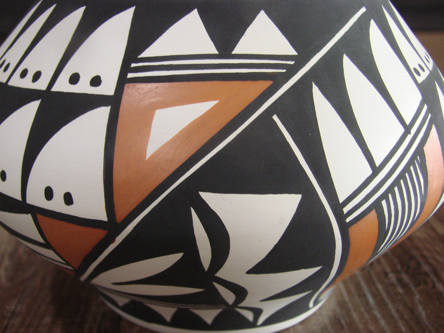 Native American Hand Painted Fine Line Acoma Pottery by Waconda