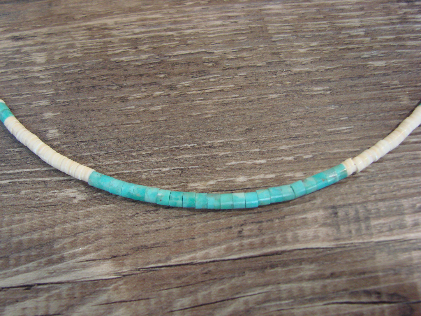 Native American 18" Santo Domingo Tortoise Shell Heishi Necklace - Crespin