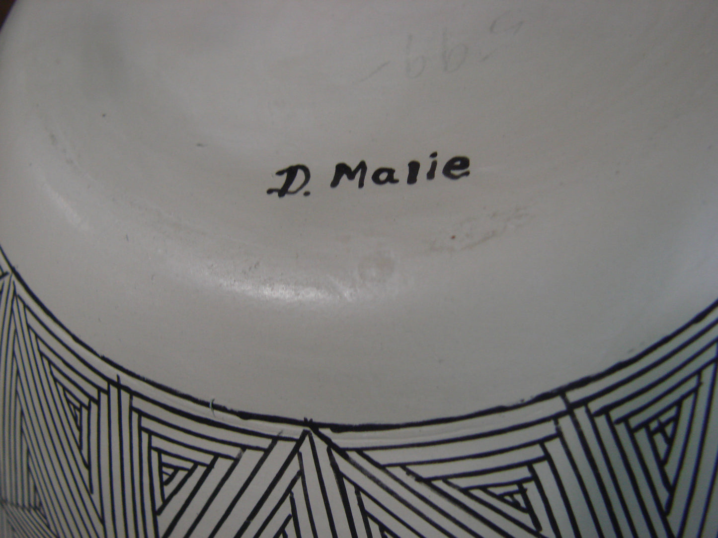 Native American Acoma Fine Line Hand Painted Pottery by D. Malie