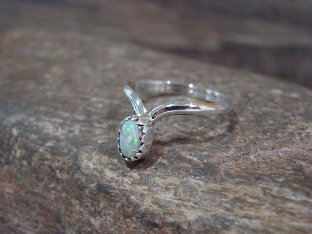 Native American Sterling Silver & White Opal Ring - Size 9 - Largo
