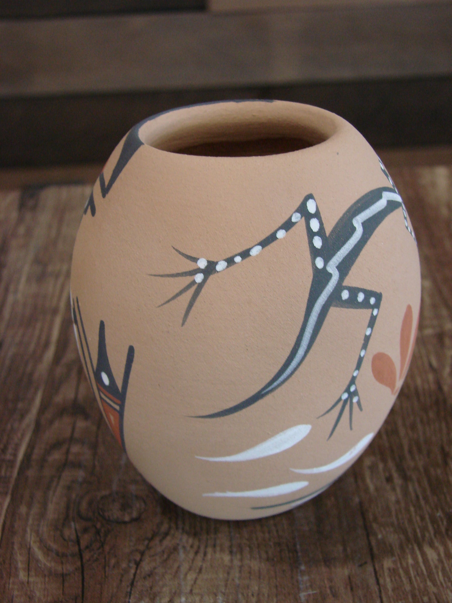 Native American Jemez Indian Handmade Clay Lizard Pottery by Chinana