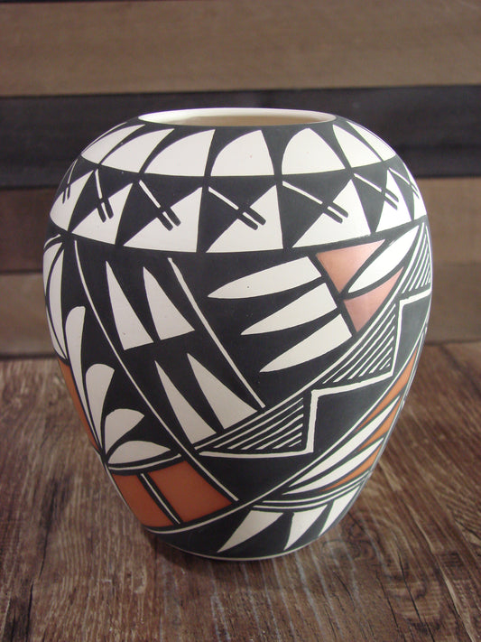 Native American Hand Painted Fine Line Acoma Pottery by Waconda