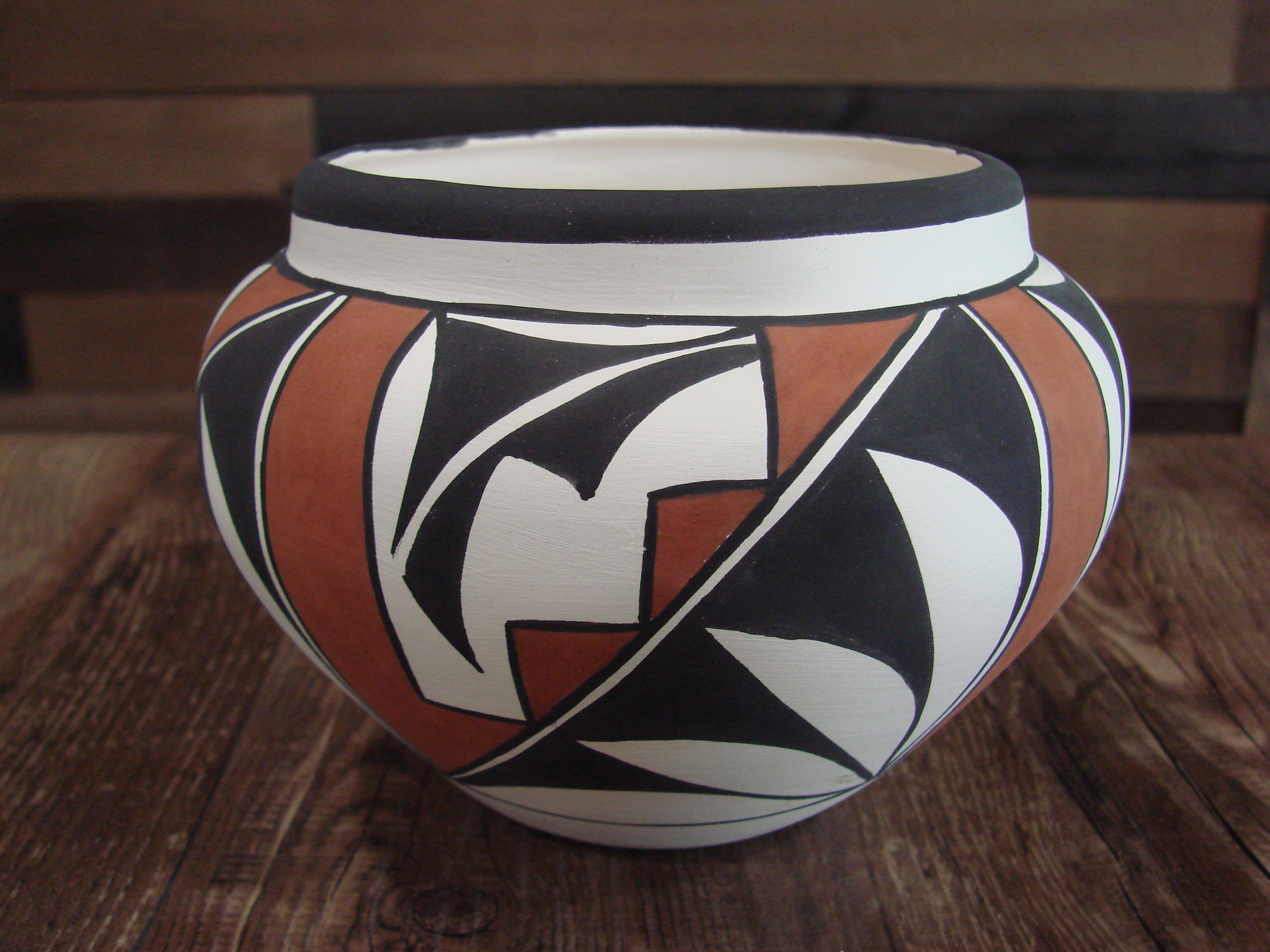 アコマ族◇A. Concho作 ココペリ模様 ハンドメイド陶器 赤土ボウル Small Native American Hand Painted Acoma Pottery by Concho– NTNM