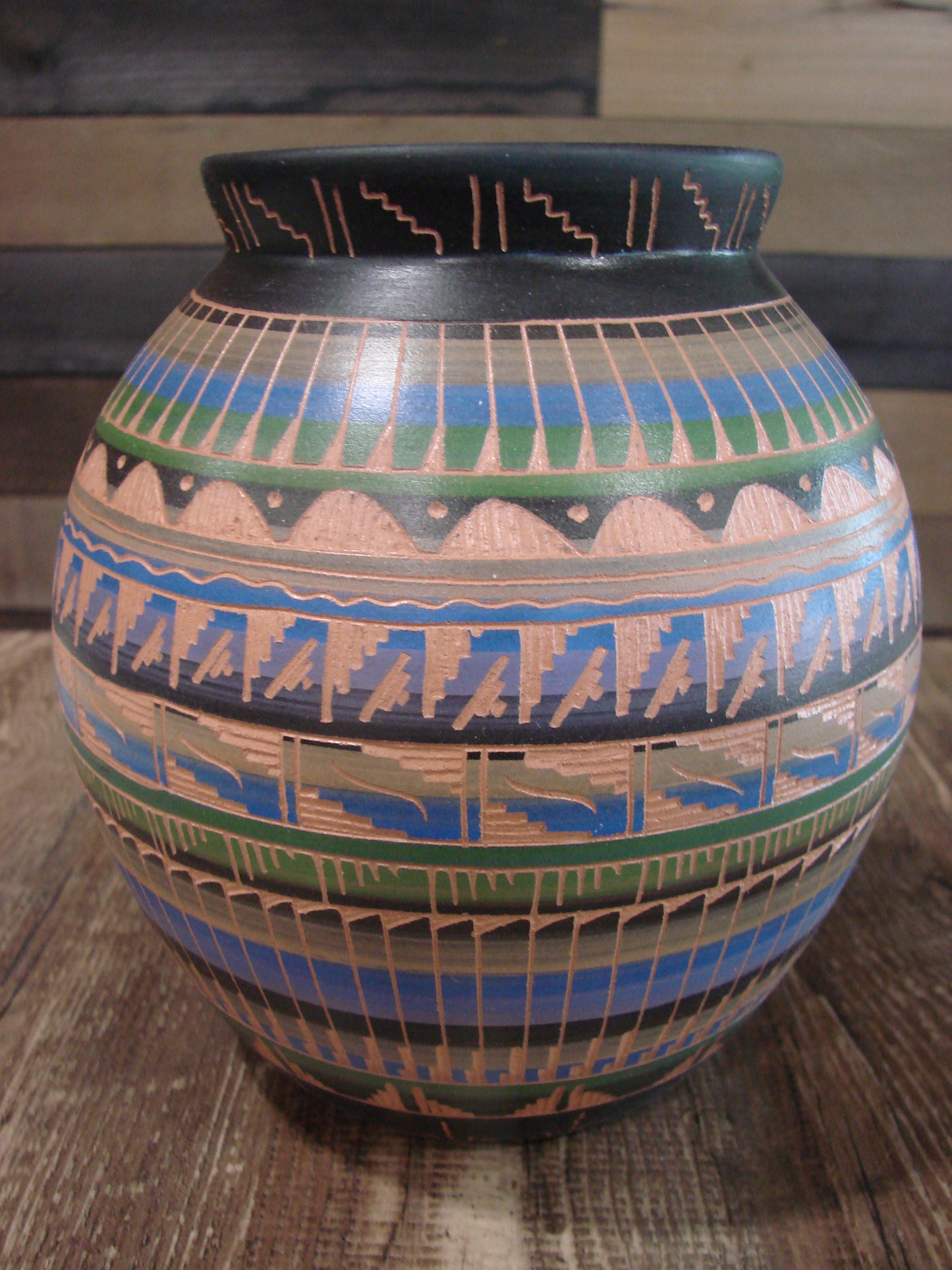 Native American Hand Etched & Hand Painted Pottery - Gilmore