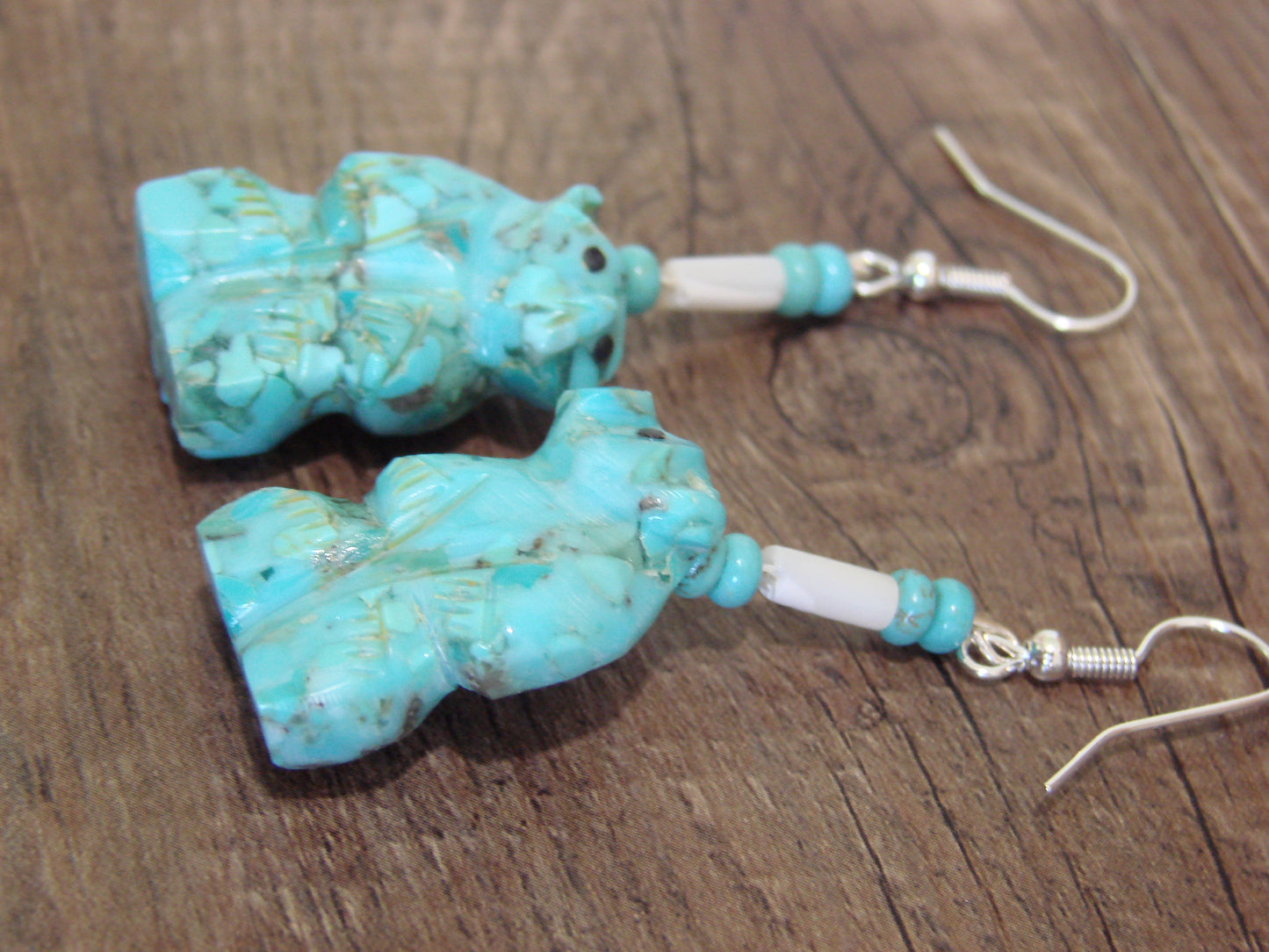 Native American Hand Carved Bear Fetish Dangle Earrings - Laate