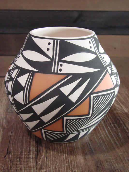 Native American Hand Painted Fine Line Acoma Pottery by Estevan