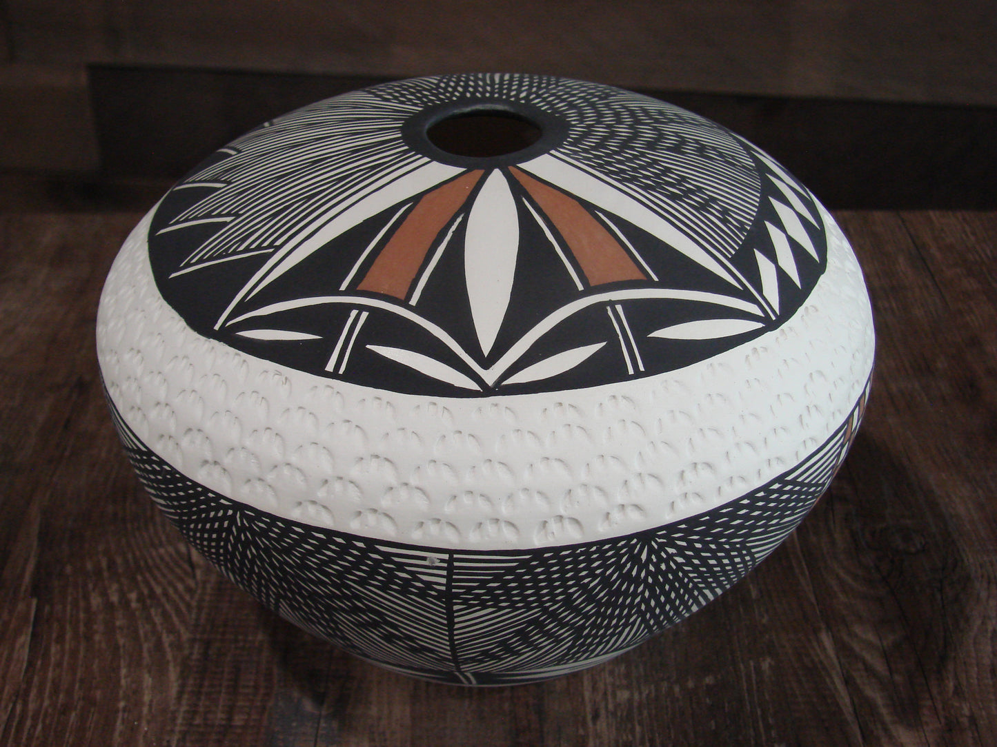 Native American Acoma Fine Line Hand Painted Pottery by Garcia