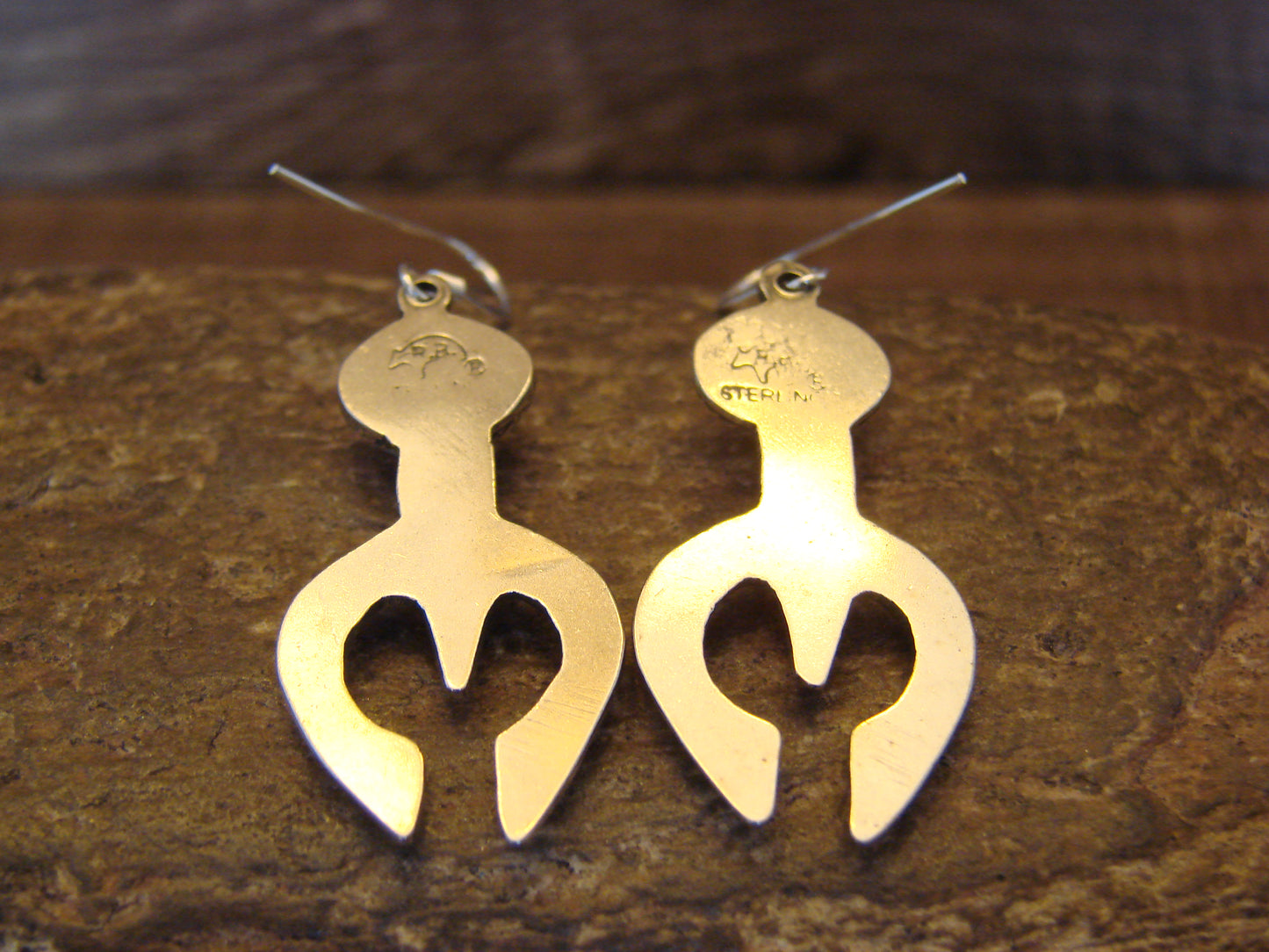 Native American Sterling Silver & Conch Naja Dangle Earrings - Henio