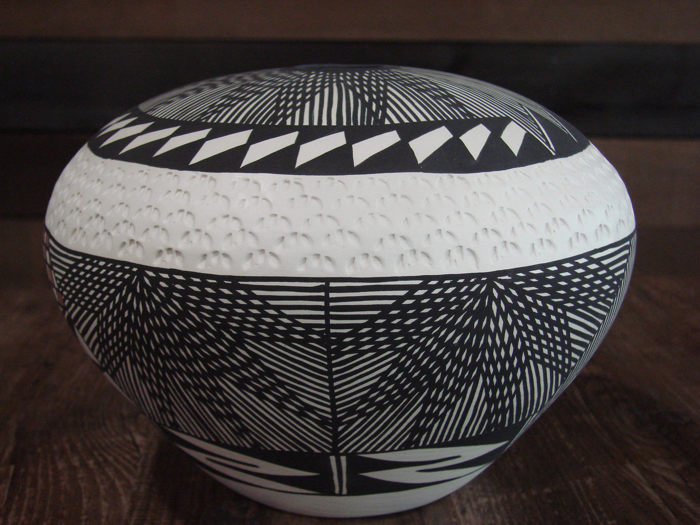 Native American Acoma Fine Line Hand Painted Pottery by Garcia