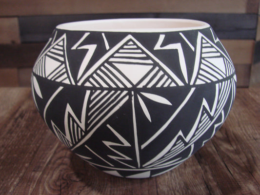 Native American Acoma Fine Line Hand Painted Pottery by Concho