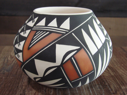 Native American Hand Painted Fine Line Acoma Pottery by Estevan