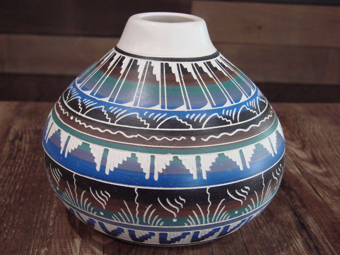 Native American Hand Etched & Hand Painted Pottery - Gilmore