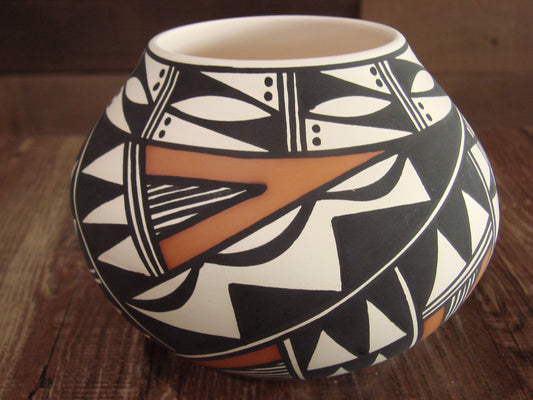 Native American Hand Painted Fine Line Acoma Pottery by Estevan