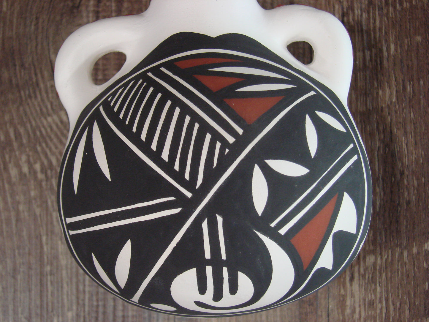 Native American Acoma Fine Line Hand Painted Pottery - Aragon