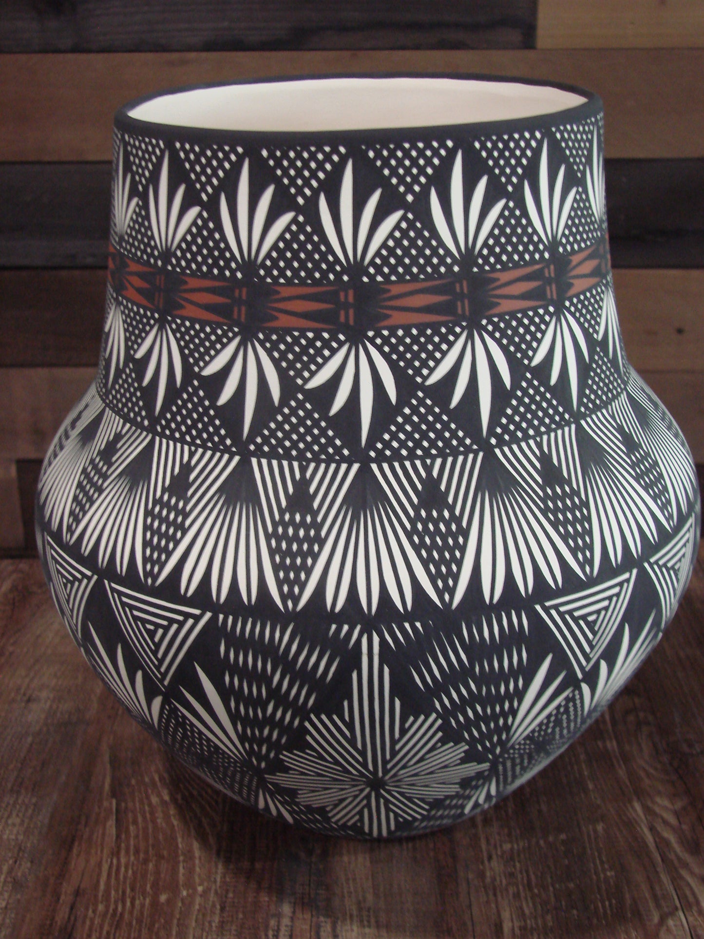 Native American Acoma Pueblo Fine Line Hand Painted Pottery by Vallo