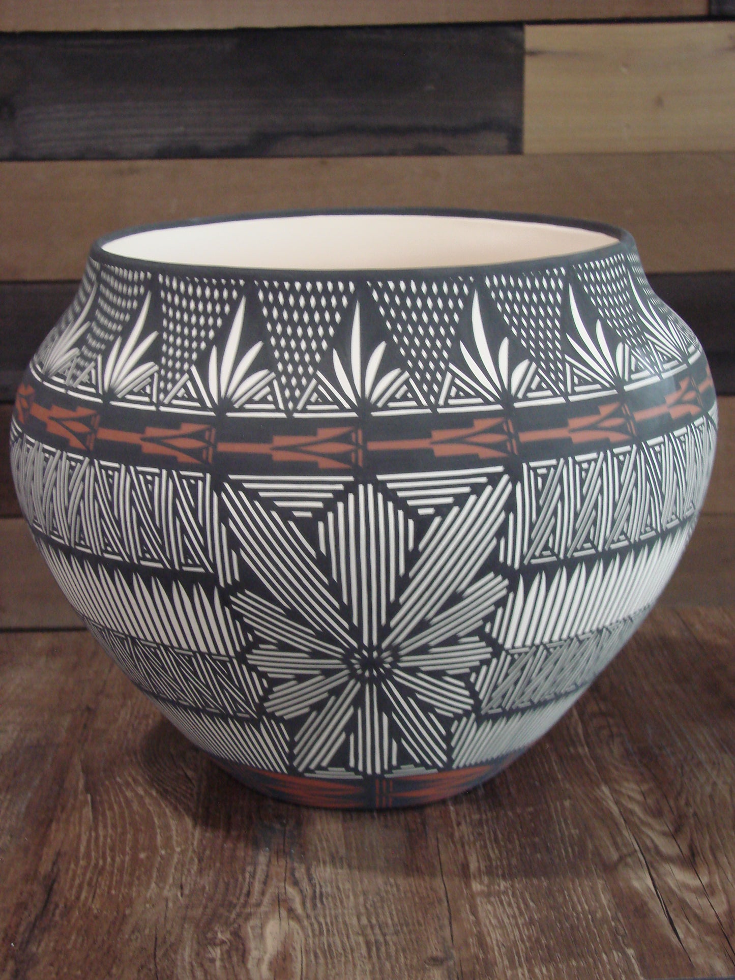 Native American Acoma Pueblo Fine Line Hand Painted Pottery by Vallo