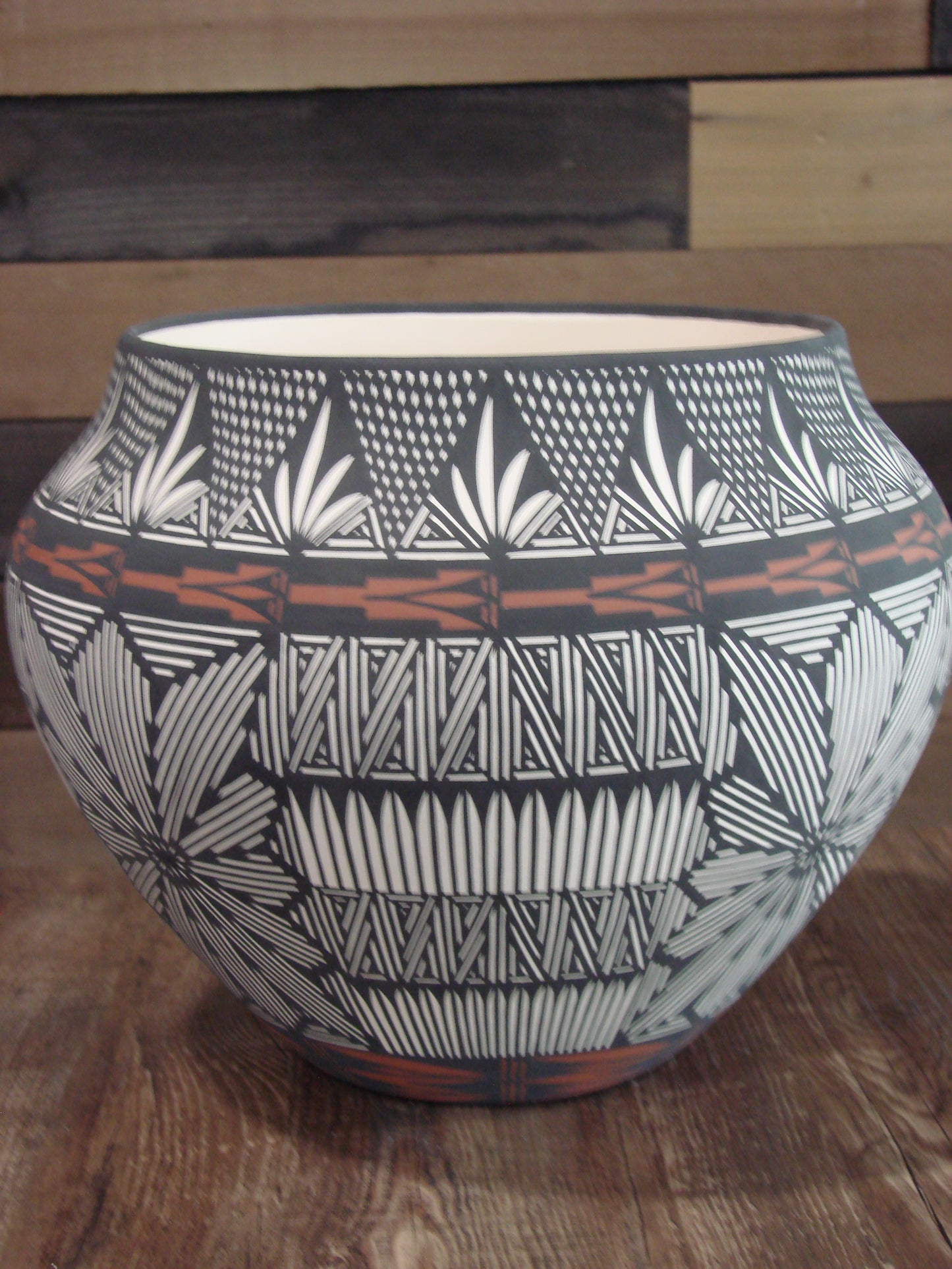 Native American Acoma Pueblo Fine Line Hand Painted Pottery by Vallo