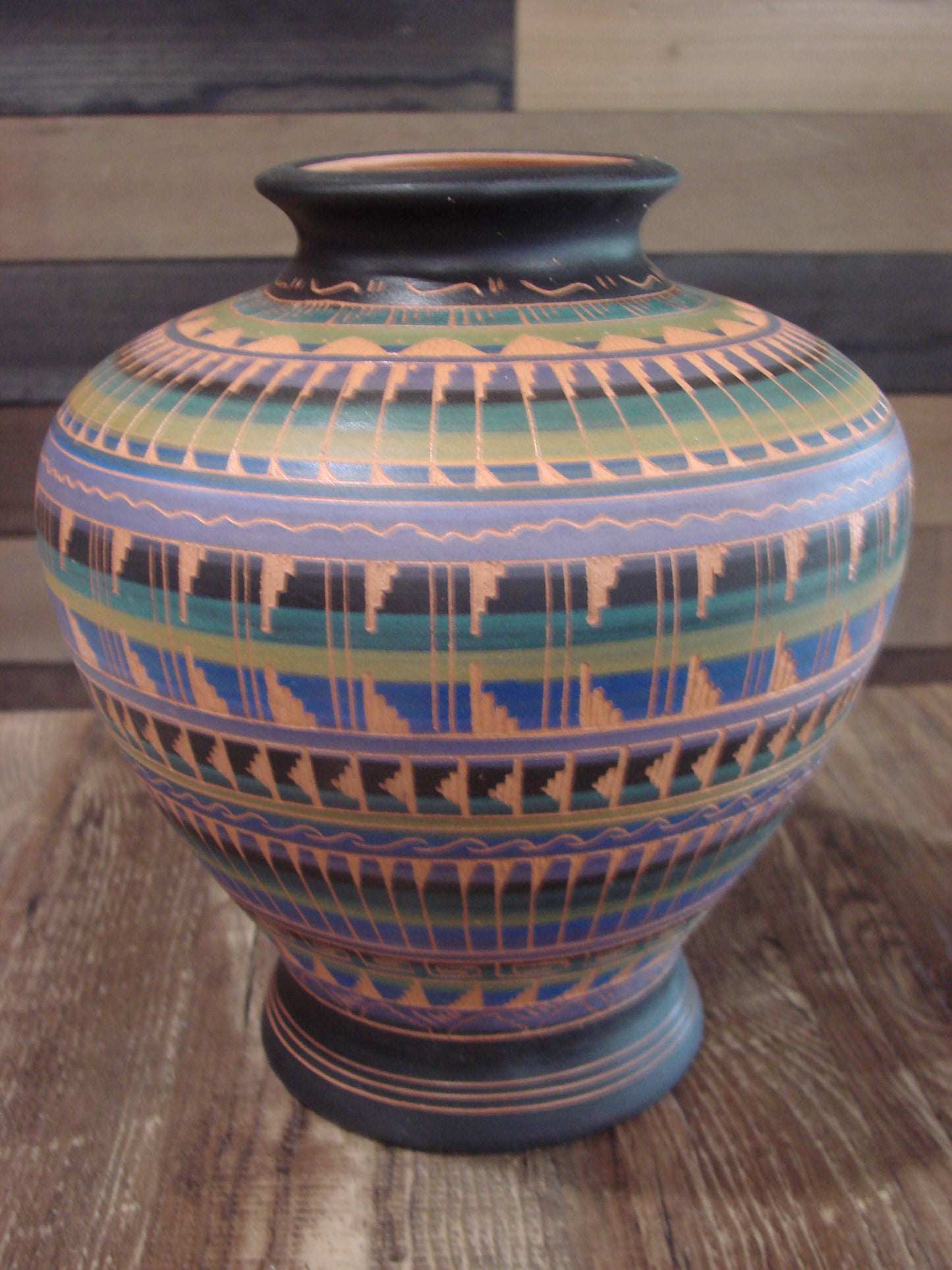 Native American Hand Etched & Hand Painted Pottery - Gilmore