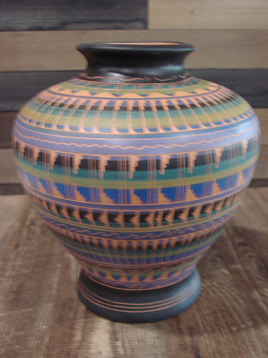 Native American Hand Etched & Hand Painted Pottery - Gilmore