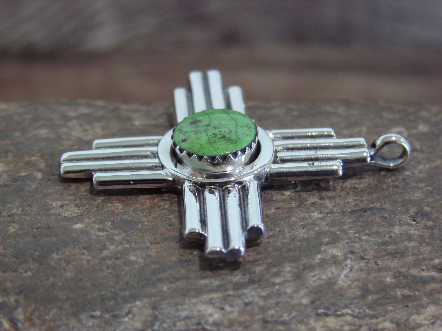 Native American Sterling Silver & Gaspeite Zia Symbol Pendant - Yazzie