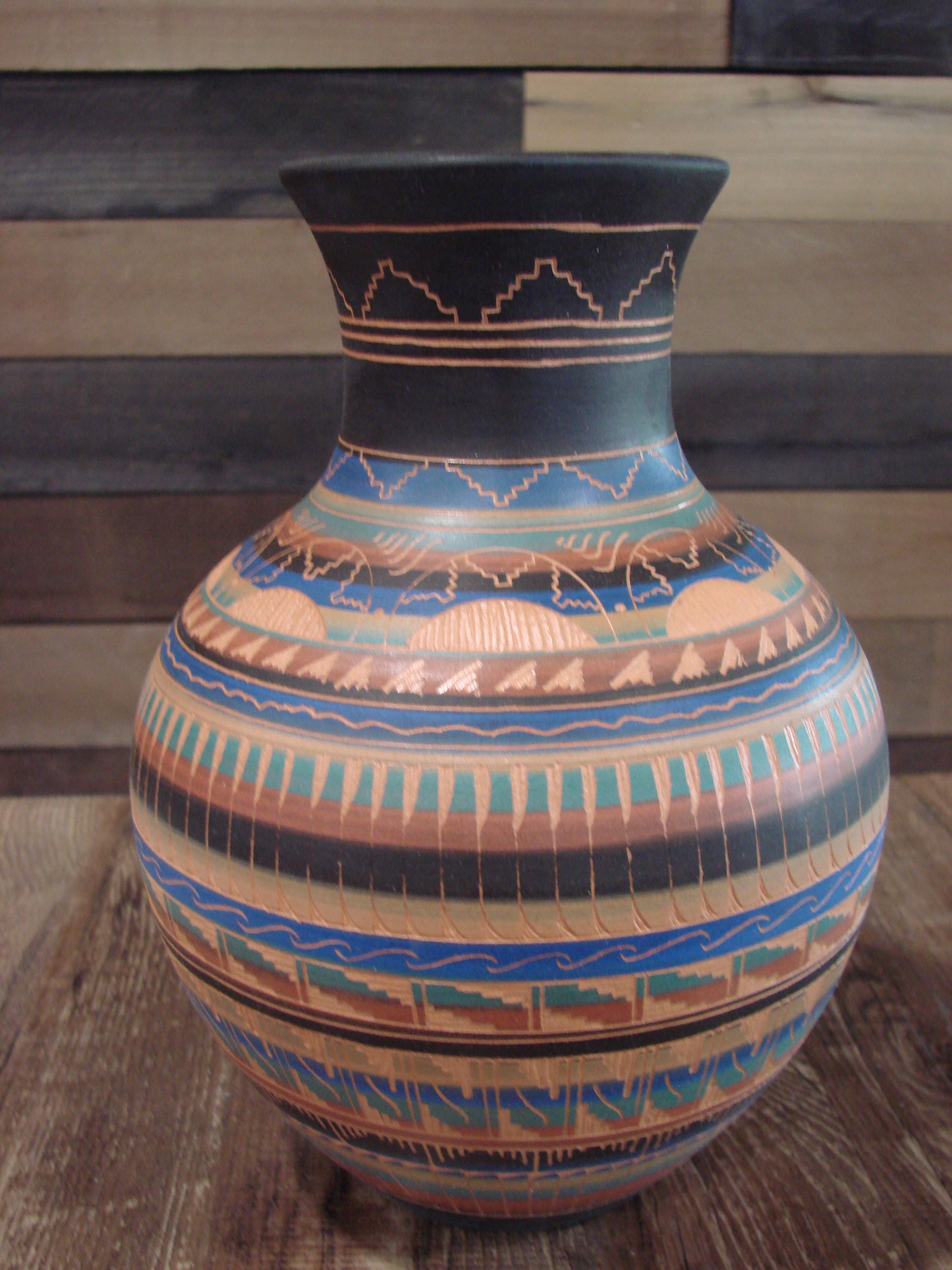 Native American Hand Etched & Hand Painted Pottery - Gilmore
