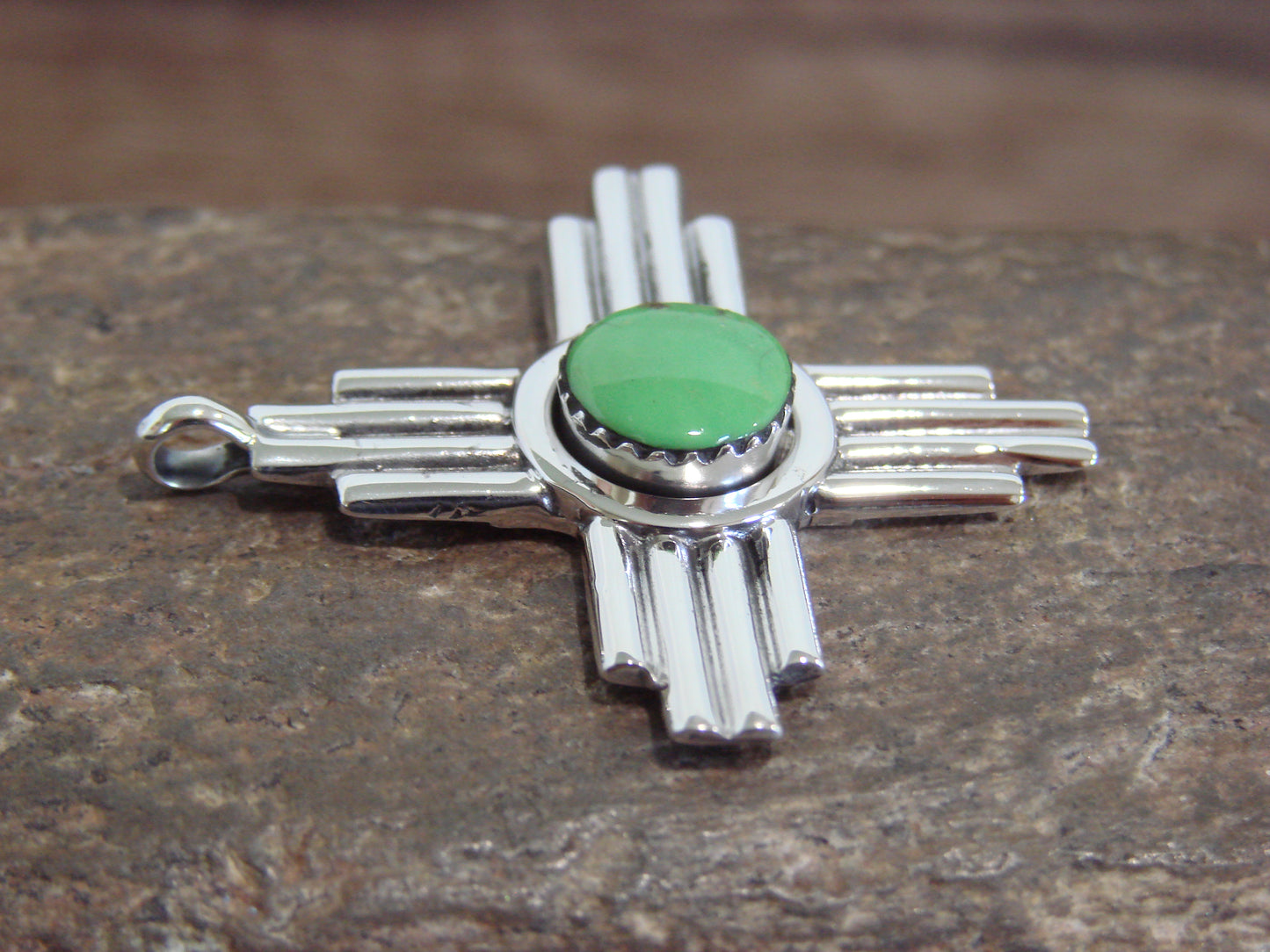 Native American Sterling Silver & Gaspeite Zia Symbol Pendant - Yazzie