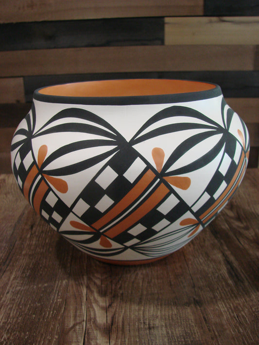Native American Fine Line Acoma Hand Painted Pottery by L. Joe