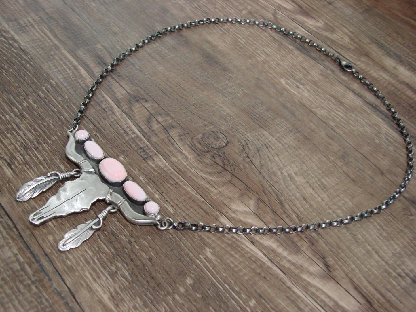 Native American Sterling Silver & Pink Conch Shell Long Horn Necklace Signed Sam