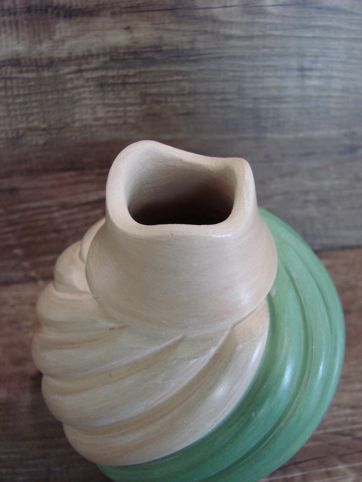 Native American Jemez Clay Hand Coiled Pottery Signed Yepa