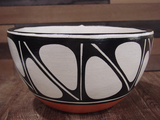 Native American Santo Domingo Kewa Handmade Clay Pottery by Aguilar