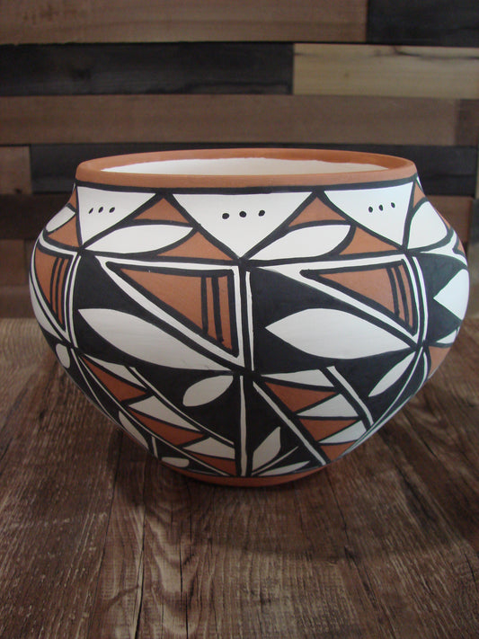 Native American Fine Line Laguna Hand Painted Pottery by Davis