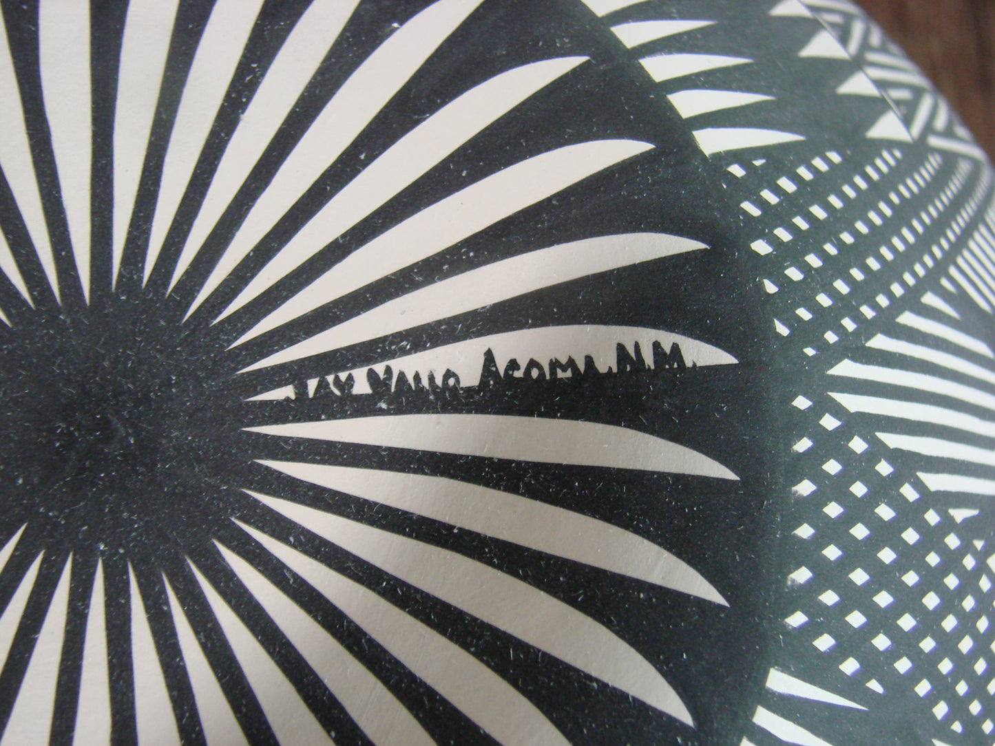Native American Acoma Pueblo Fine Line Hand Painted Pottery by Vallo