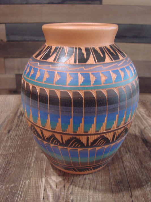 Native American Hand Etched & Hand Painted Pottery - Gilmore