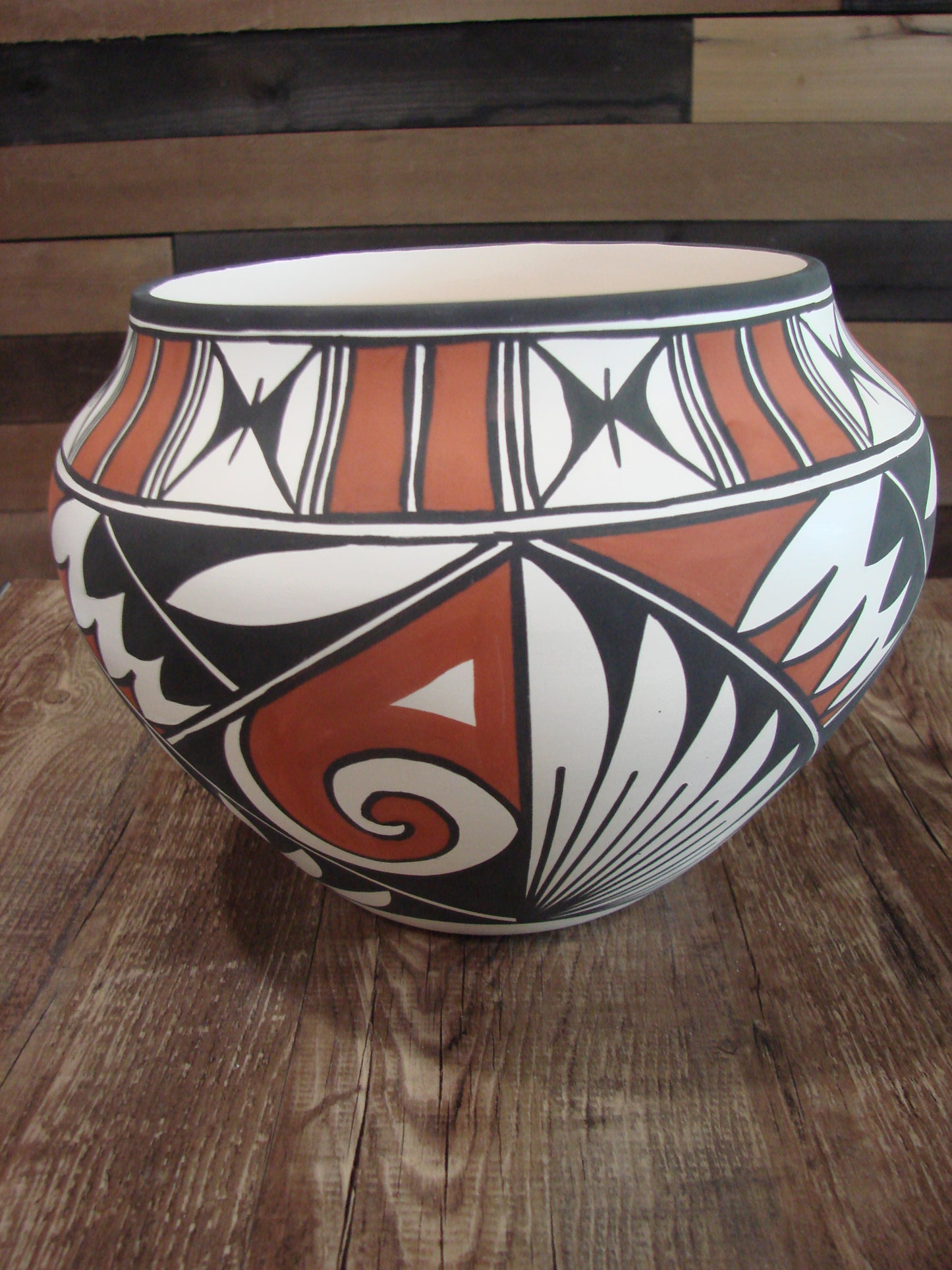 Native American Fine Line Acoma Hand Painted Pottery by L. Joe