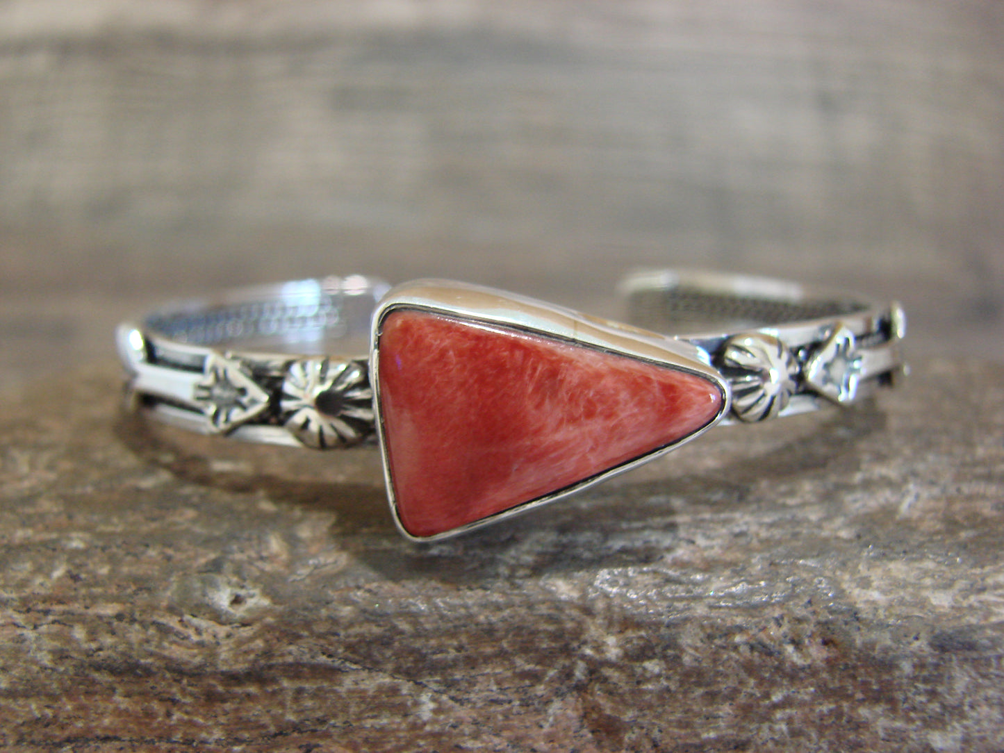 Native American Sterling Silver & Spiny Oyster Arrow Bracelet - Benally