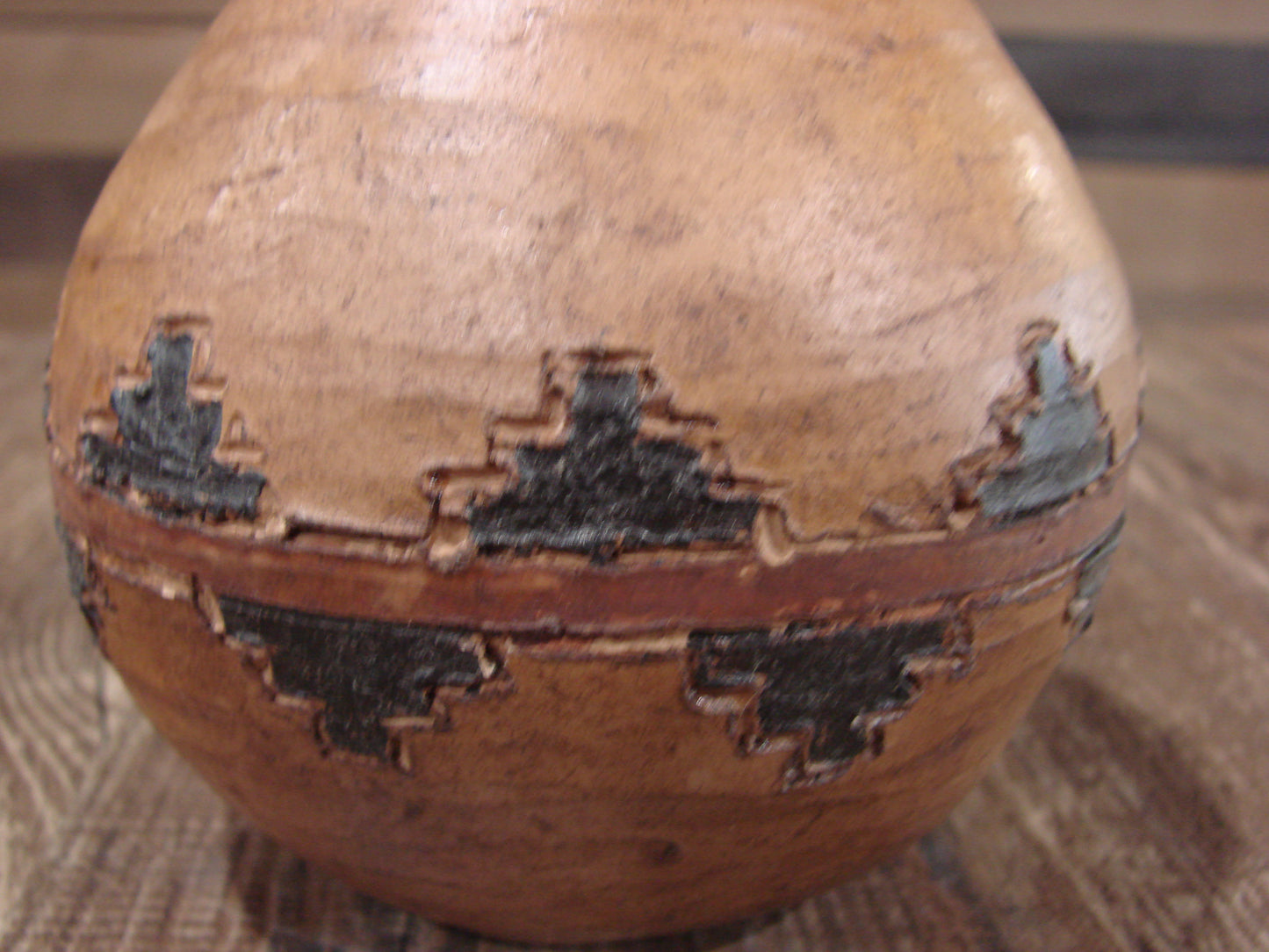 Native American Pine Pitch Medicine Bowl Pottery Signed by Lameman