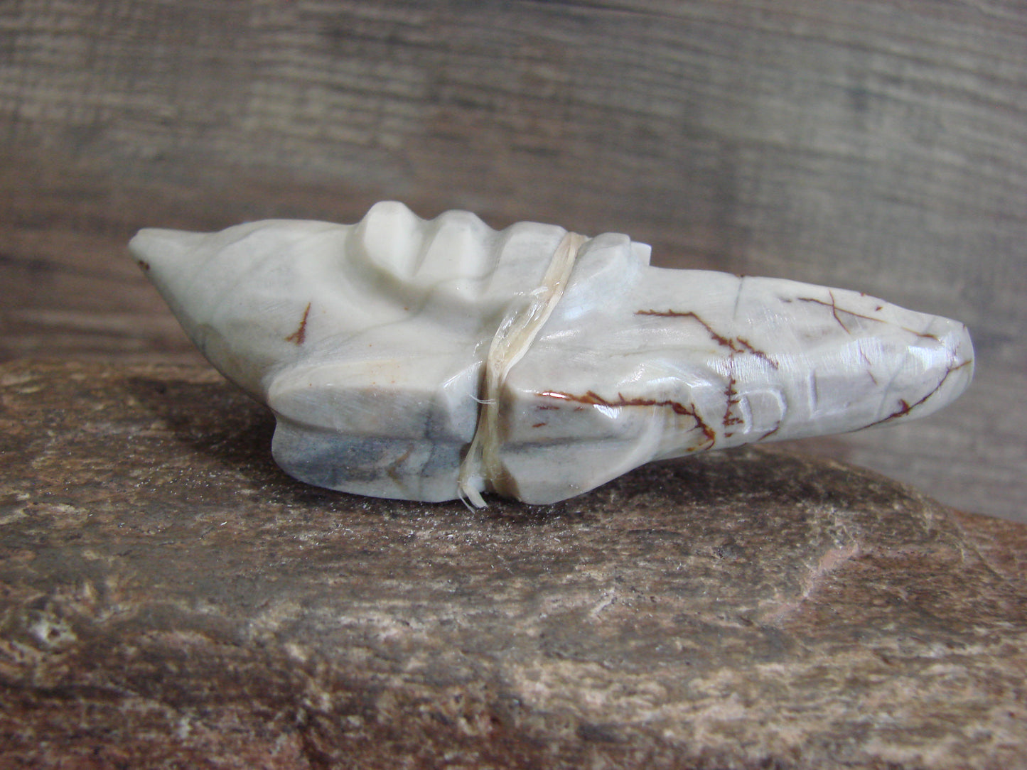 Native American Zuni Indian Stone Marble Bird Fetish by Leekya