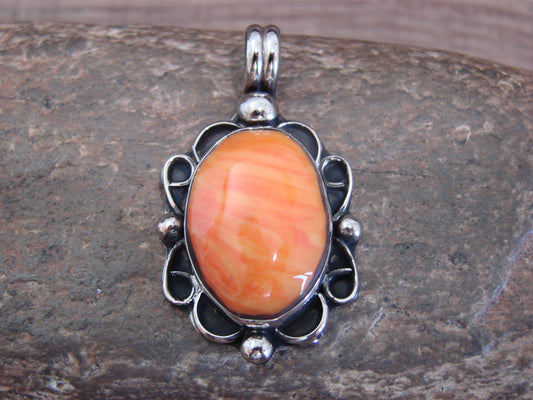 Native American Nickel Silver & Spiny Oyster Pendant - Cleveland