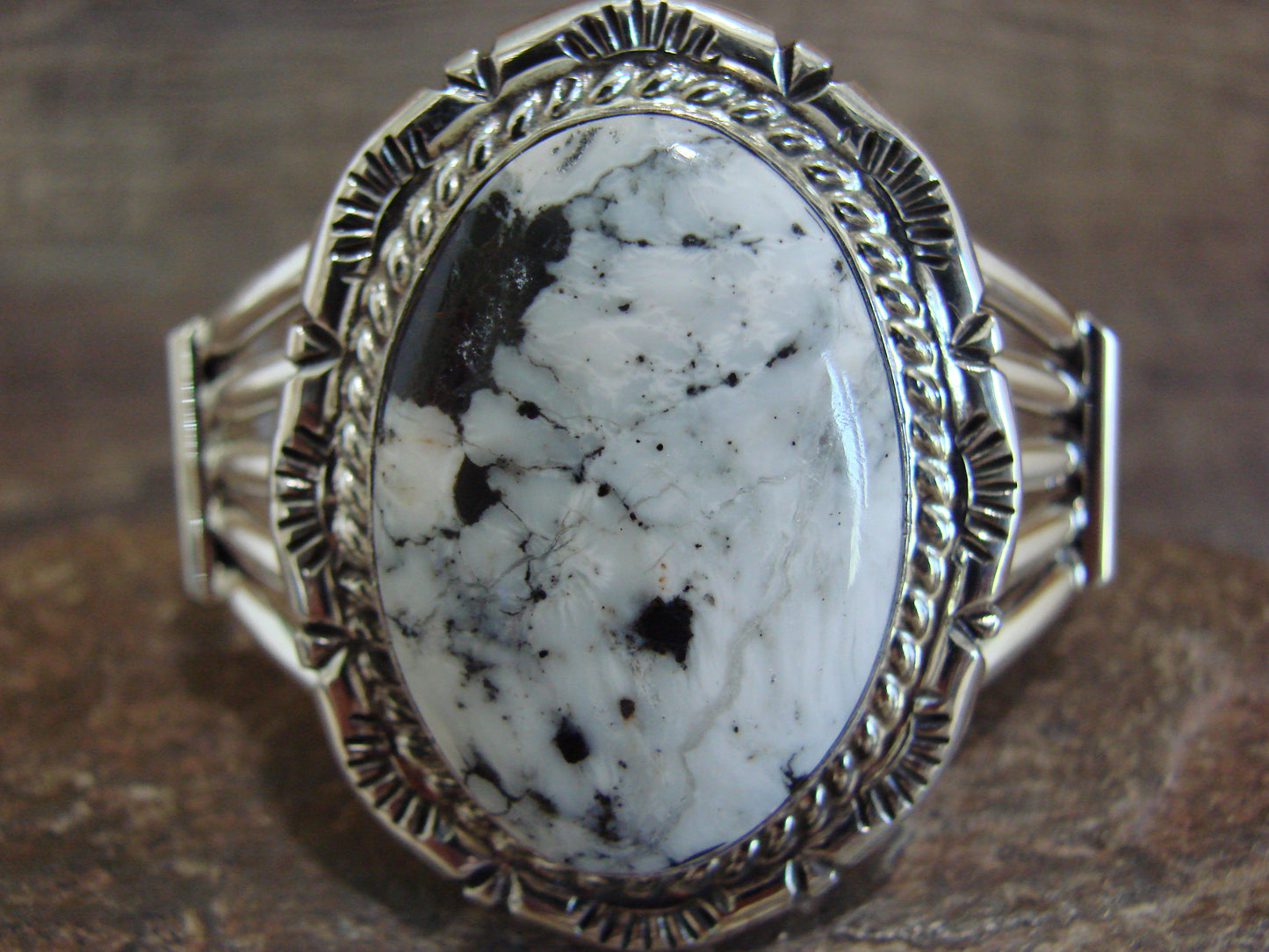 Native American Sterling Silver & White Buffalo Turquoise Bracelet Signed SE
