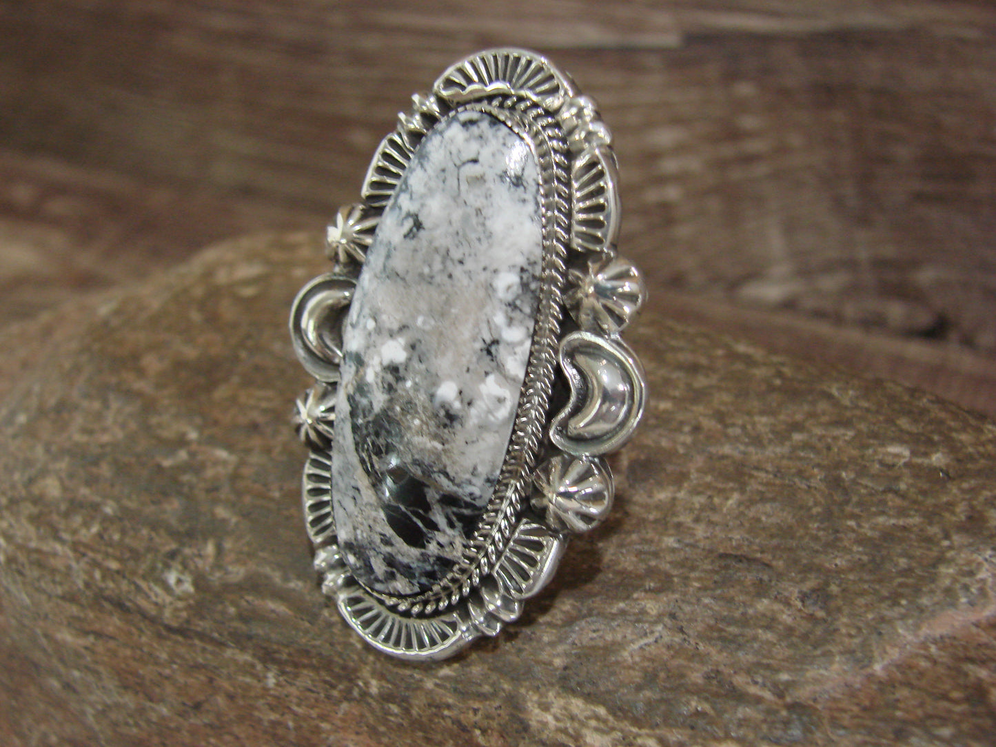 Native American Sterling Silver & White Buffalo Turquoise Ring - Delgarito- Size 7