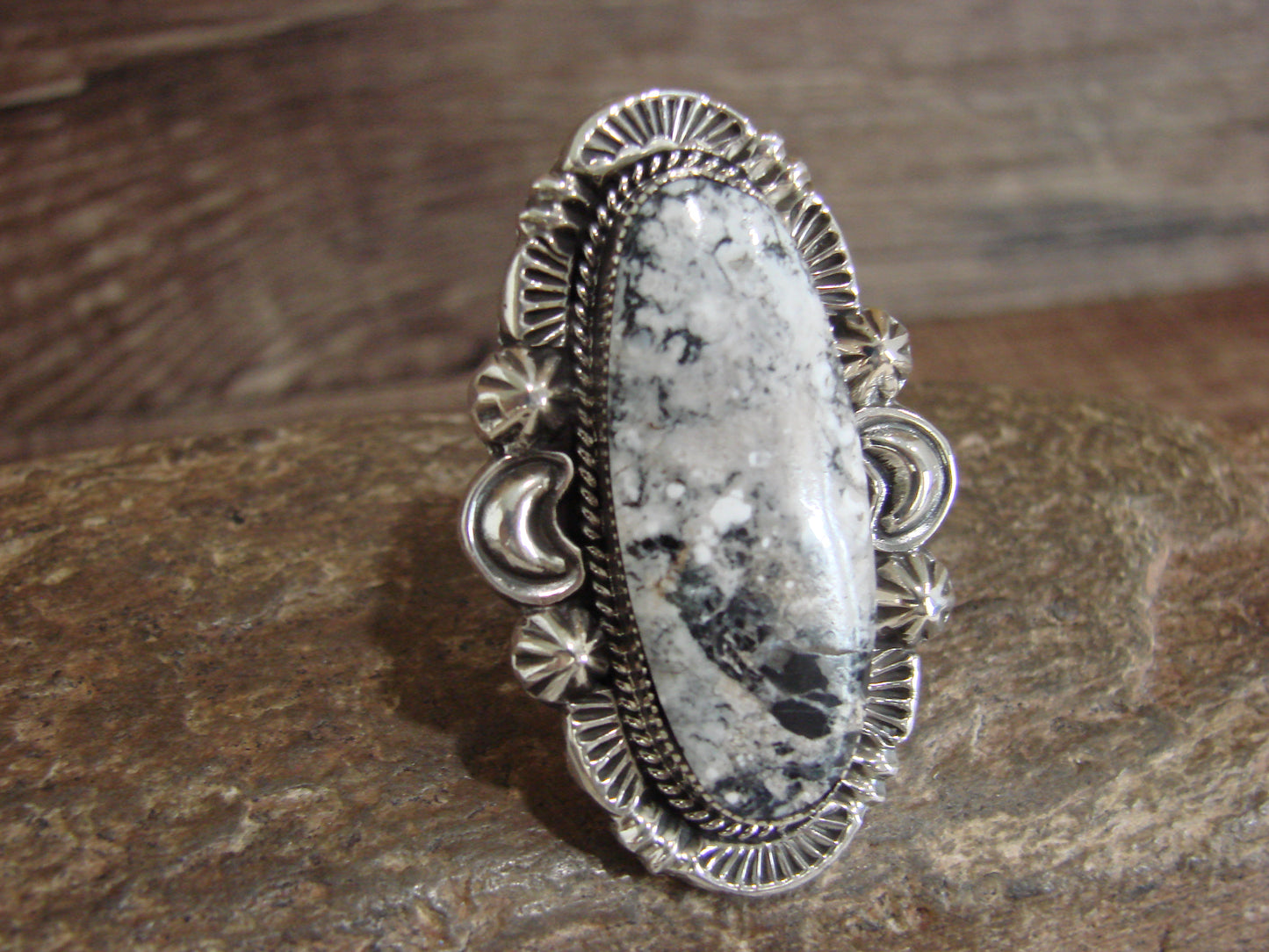 Native American Sterling Silver & White Buffalo Turquoise Ring - Delgarito- Size 7