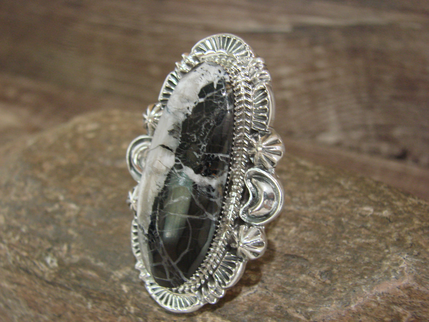 Native American Sterling Silver & White Buffalo Turquoise Ring - Delgarito- Size 8