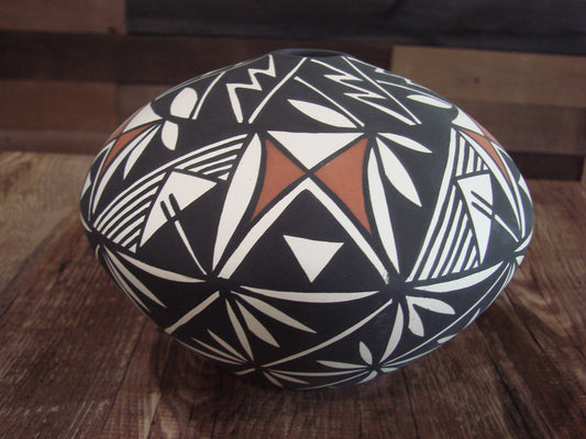 Native American Acoma Fine Line Hand Painted Pottery by Concho